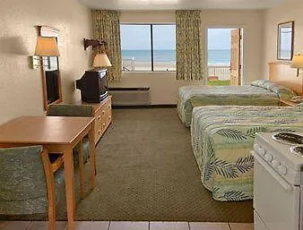 Super 8 Oceanfront Motel Daytona Beach 2*,