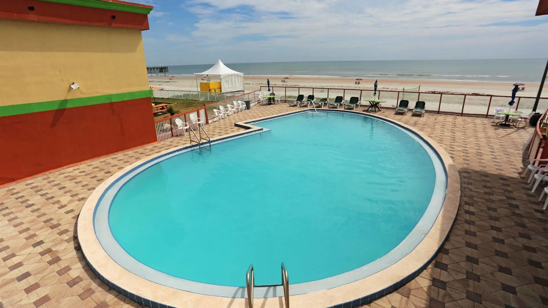 Super 8 Oceanfront Motel Daytona Beach 2*,